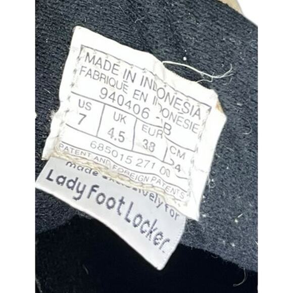 ***SOLD*** Nike Caldera Hiking Shoes Womens Size 7.5 Brown Retro - Picture 6 of 6